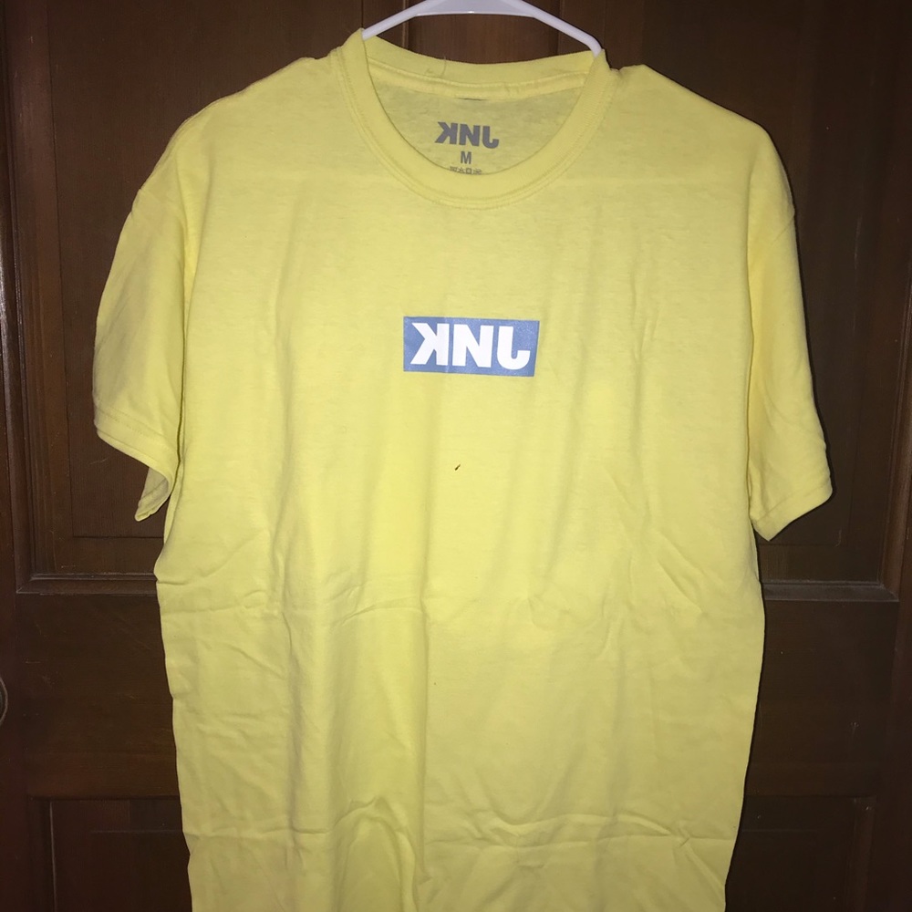 Knj winter yellow t shirt size medium